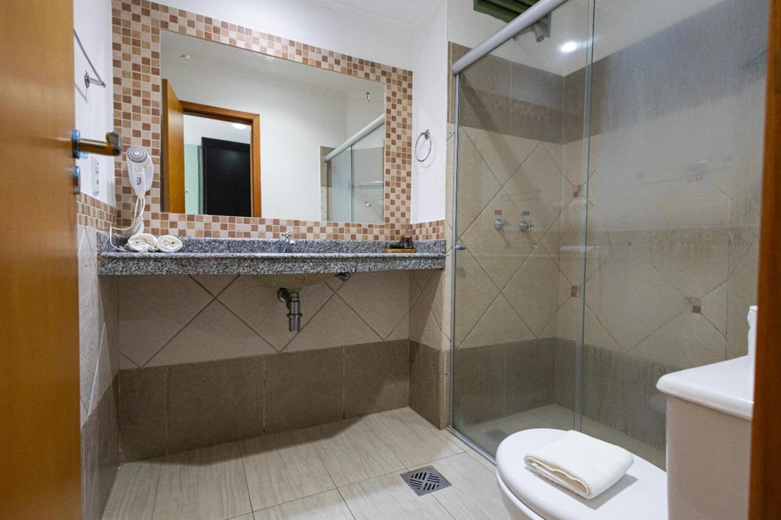 Araguaia Hotel Барра-ду-Гарсас Экстерьер фото