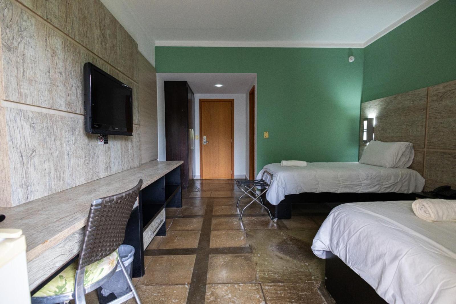Araguaia Hotel Барра-ду-Гарсас Экстерьер фото