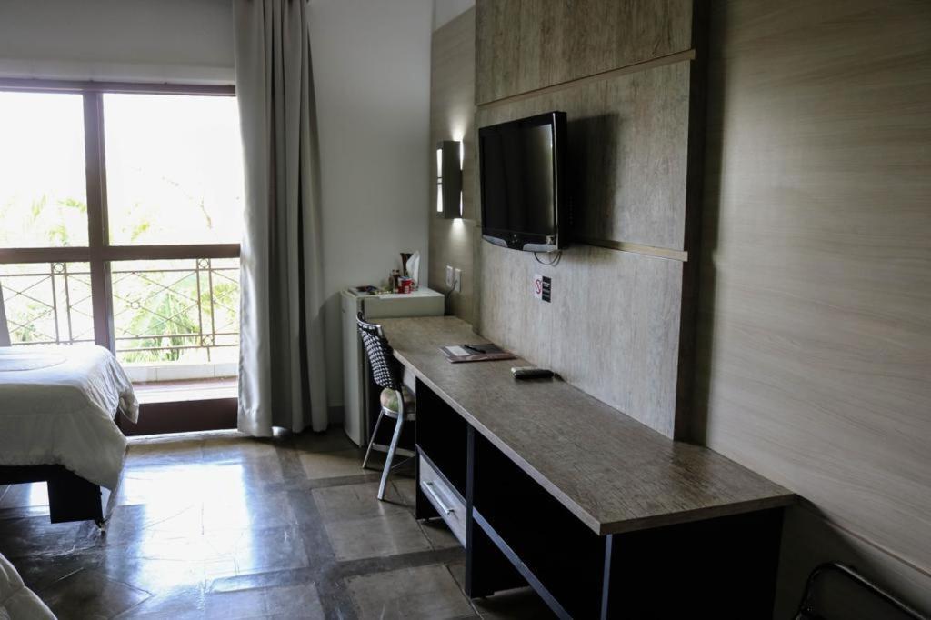 Araguaia Hotel Барра-ду-Гарсас Экстерьер фото