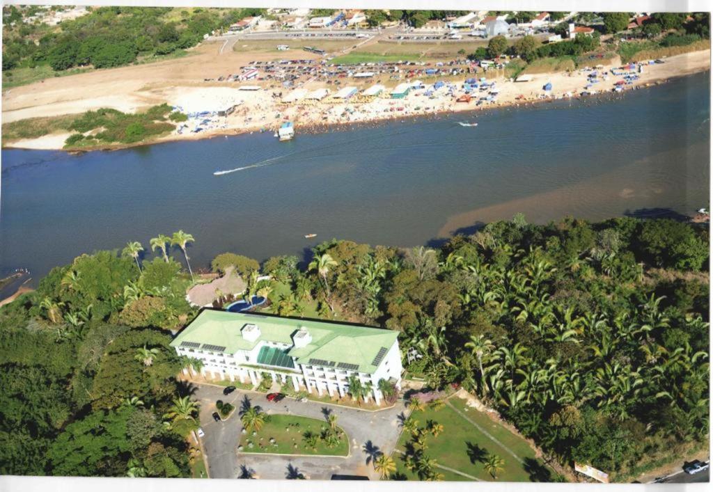 Araguaia Hotel Барра-ду-Гарсас Экстерьер фото