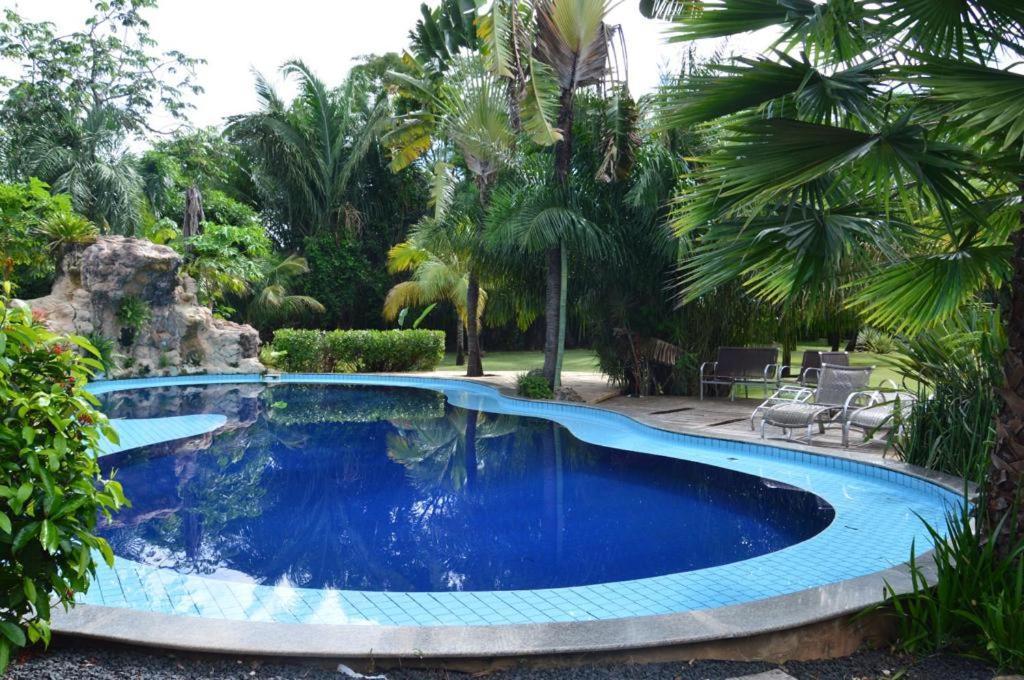 Araguaia Hotel Барра-ду-Гарсас Экстерьер фото