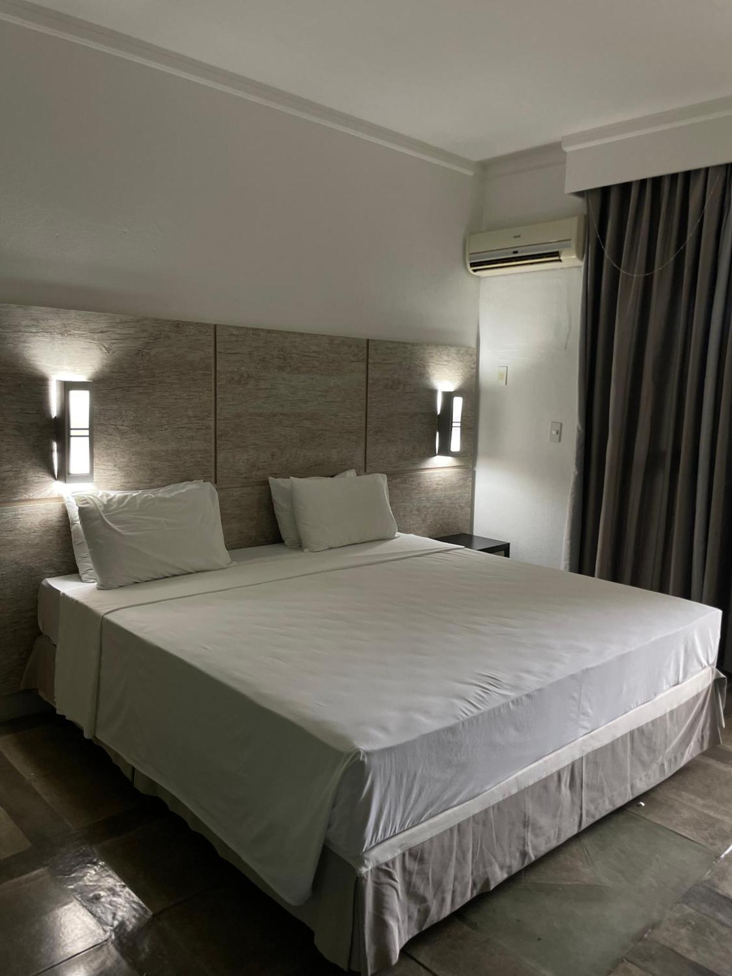 Araguaia Hotel Барра-ду-Гарсас Экстерьер фото